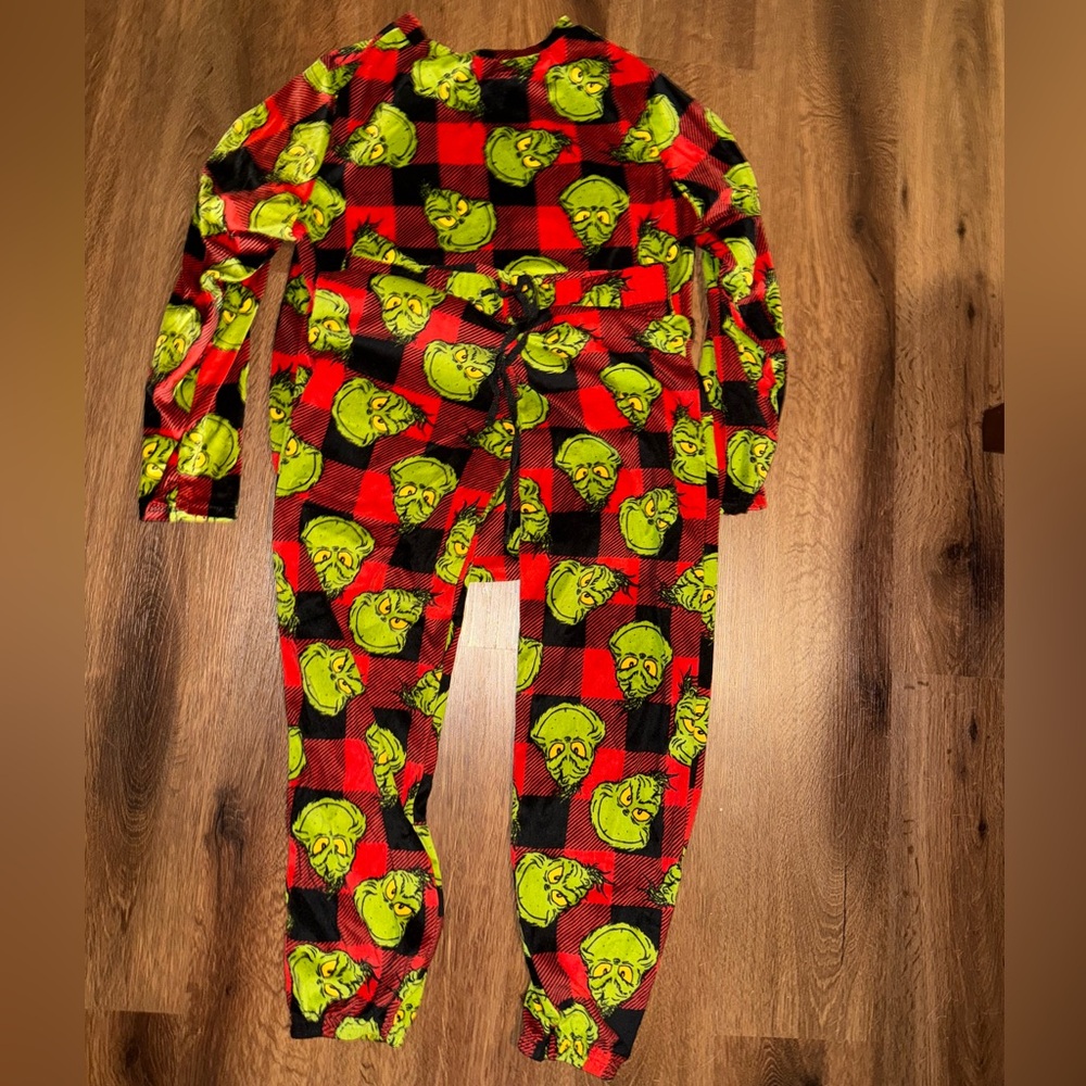 Grinch pajama set